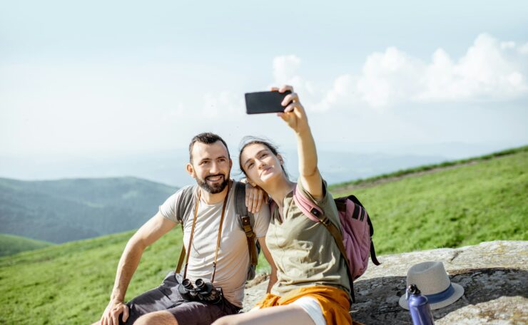 Couple traveling in the mountains